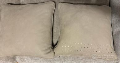 Cuscini in pelle nabuk