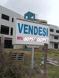 Ultimi 4 pannelli pubblicitari