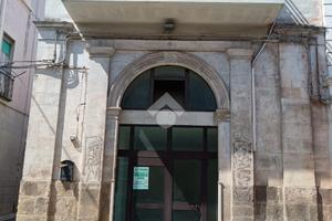 MULTILOCALE A CASSANO DELLE MURGE