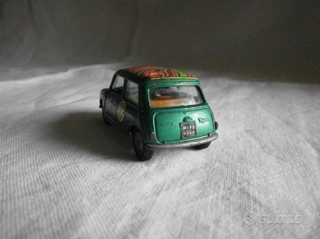 Mebetoys 1/43 A-28 :Mini Minor Innocenti Hippy Car