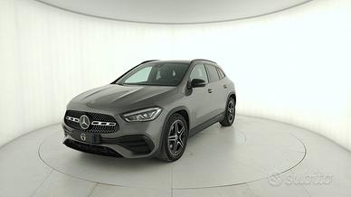 MERCEDES-BENZ GLA 200 d Sport 4matic auto