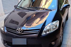 TOYITA AURIS 1.4 D 4 ALLESTIMENTO SOL NERA METALIZ