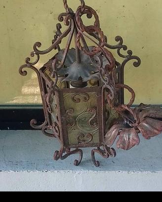 lampada in ferro 