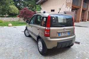 Signora di 93 anni vende ....gomme nuove