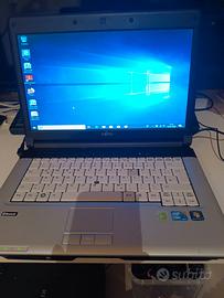 notebook fujitsu siemens intel i3 win 10