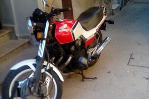 Honda CBX 600 Honda Motor PC 04