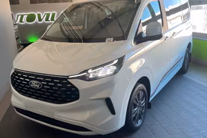 Ford PANAMA P09