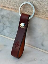 Portachiavi in cuoio artigianale marrone scuro