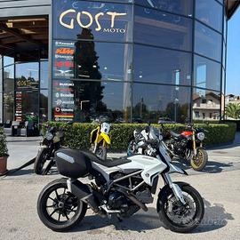 Ducati Hyperstrada 821