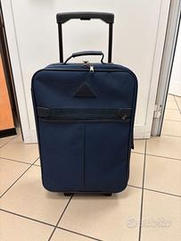 Valigia blu misure 20x38x58cm Usata un paio di vol