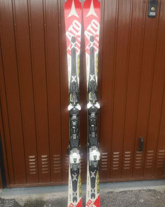 attrezzatura per sciare