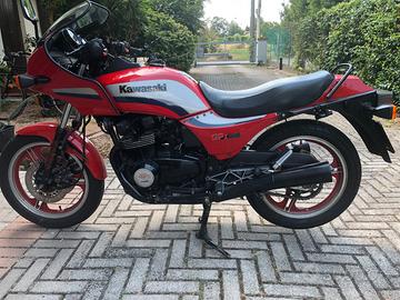 Kawasaki GPZ 550 - 1984