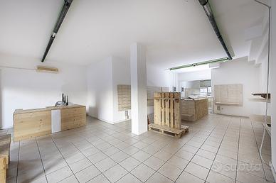 Negozio fronte strada