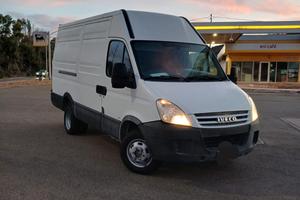 iveco daily 35c18 3.0HPI  180 cavalli 2007