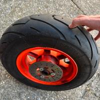 cerchi completi di gomme Michelin + disco freno