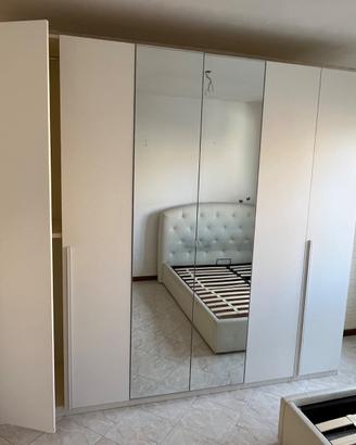 Armadio Capiente a 6 Ante Bianco con Specchi Centr