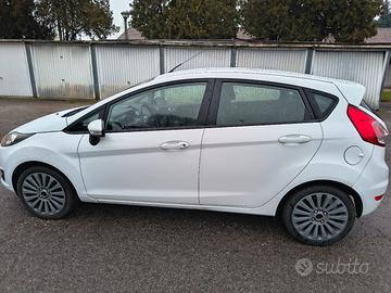  Ford Fiesta 5 porte 2013 