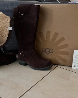 Stivali UGG mod. Jillian pari al nuovo,  taglia 38