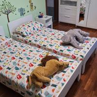 Ikea letto basso allungabile per due con doghe