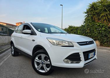 FORD KUGA TITANIUM RESTYLING PERFETTA DI TUTTO