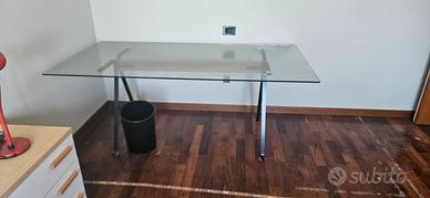 Tavolo Driade modello Frate design Enzo Mari