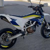 Husqvarna 701 Supermoto unico proprietario