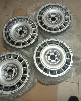 cerchi in lega Renault Clio 1.8  16v