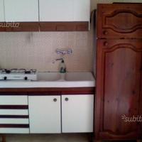 Lavello a 2 vasche con mobile 3 tiretti e 2 ante