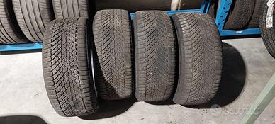 Gomme termiche Audi Q8 285/40 R22 110V Pirelli