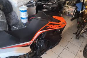 KTM Adventure 