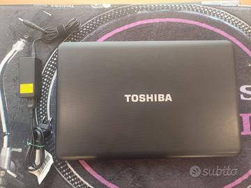 Computer notebook Toshiba 17 pollici
