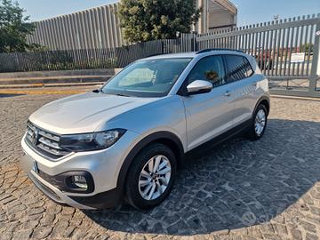 Volkswagen T-Cross 1.6 TDI cambio automatico
