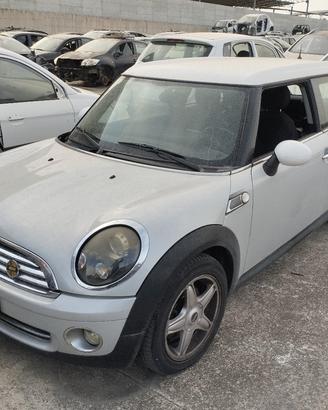 MINI CLUBMAN ricambi usati 