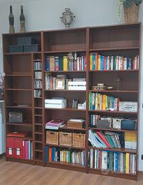 Libreria in perfetto stato