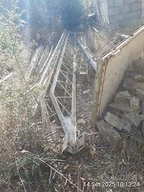 N. 3 CAPRIATE, TRAVI IN FERRO PER CAPANNONE