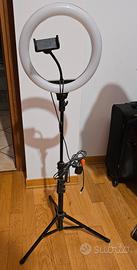 treppiedi cellulare con luce 