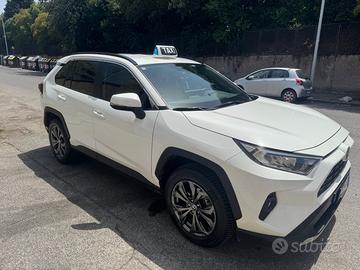 Toyota rav4 (come nuova)