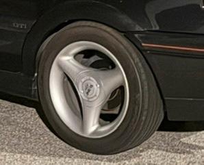 Cerchi antera originali 15 pollici +gomme 90%