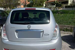 Lancia Ypsilon 1.4 Ecochic GPL (2010)