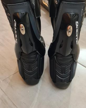 stivali per moto