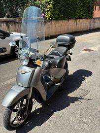 Aprilia scarabeo 250 cc