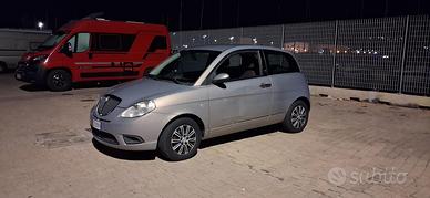 Lancia Y