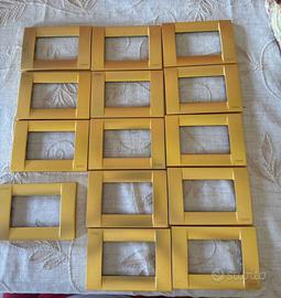 14 Placche a due punti luce