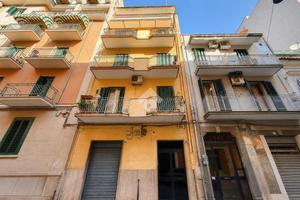 4 LOCALI A BARI