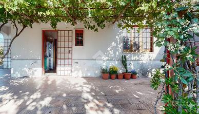 VILLA SINGOLA A FRANCAVILLA FONTANA