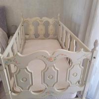 Culla per bambini stile barocco con materasso