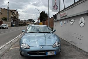 Jaguar XK XK8 4.0 COUPE