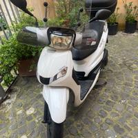 Scooter  Peugeot Tweet 125