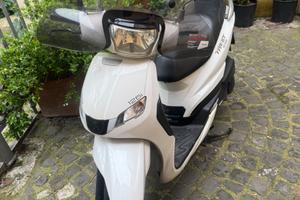 Scooter  Peugeot Tweet 125