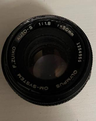 Obiettivo olympus zuiko 50 f1,8 ROTTO PER RICAMBI